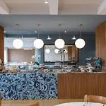 Kiss Beachfront & Restaurant Hotel 3*