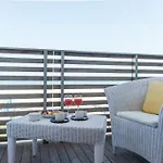 Kiss Beachfront & Restaurant
