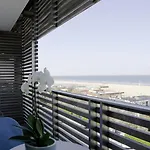Hotel Kiss Beachfront & Restaurant Cervia