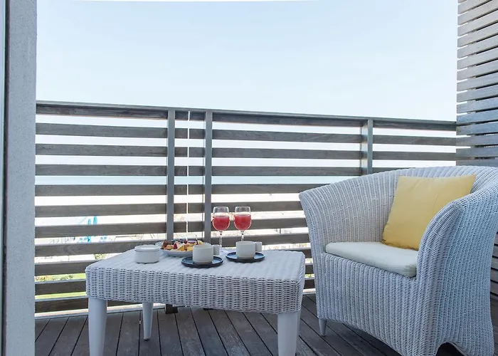 Kiss Beachfront Hotel&restaurant