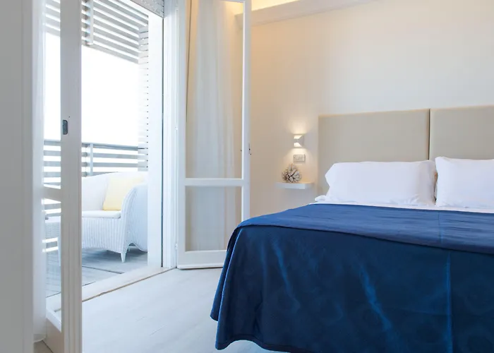 Kiss Beachfront Hotel&restaurant