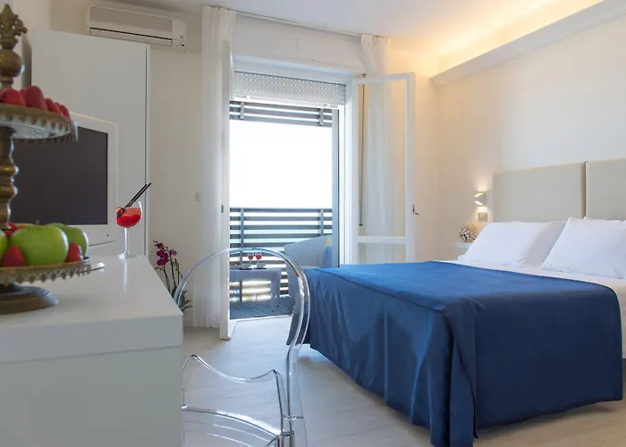 Kiss Beachfront Hotel&restaurant Hotel Cervia