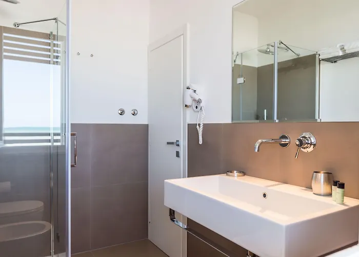 Kiss Beachfront Hotel&restaurant Hotel 3*