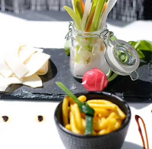 Kiss Beachfront & Restaurant