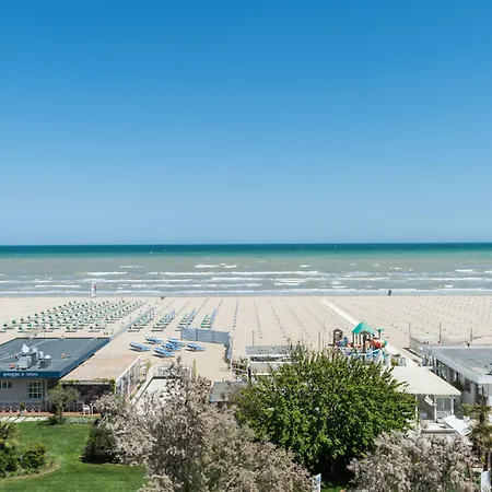 Kiss Beachfront & Restaurant Cervia