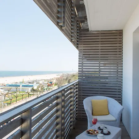 Hotell Kiss Beachfront & Restaurant Cervia