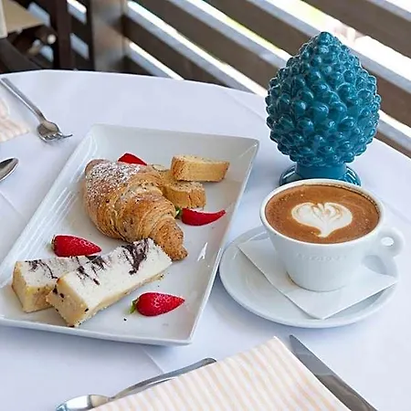Kiss Beachfront & Restaurant 3* Τσέρβια