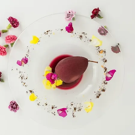 호텔 Kiss Beachfront & Restaurant 체르비아