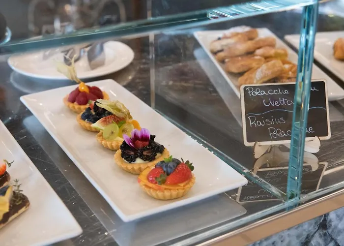 Hotel Kiss Beachfront & Restaurant Cervia