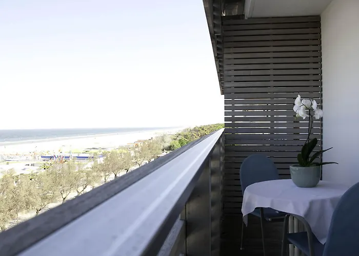 Kiss Beachfront & Restaurant Τσέρβια